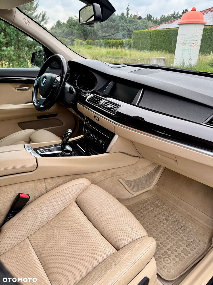 BMW 5GT 530d xDrive - 11