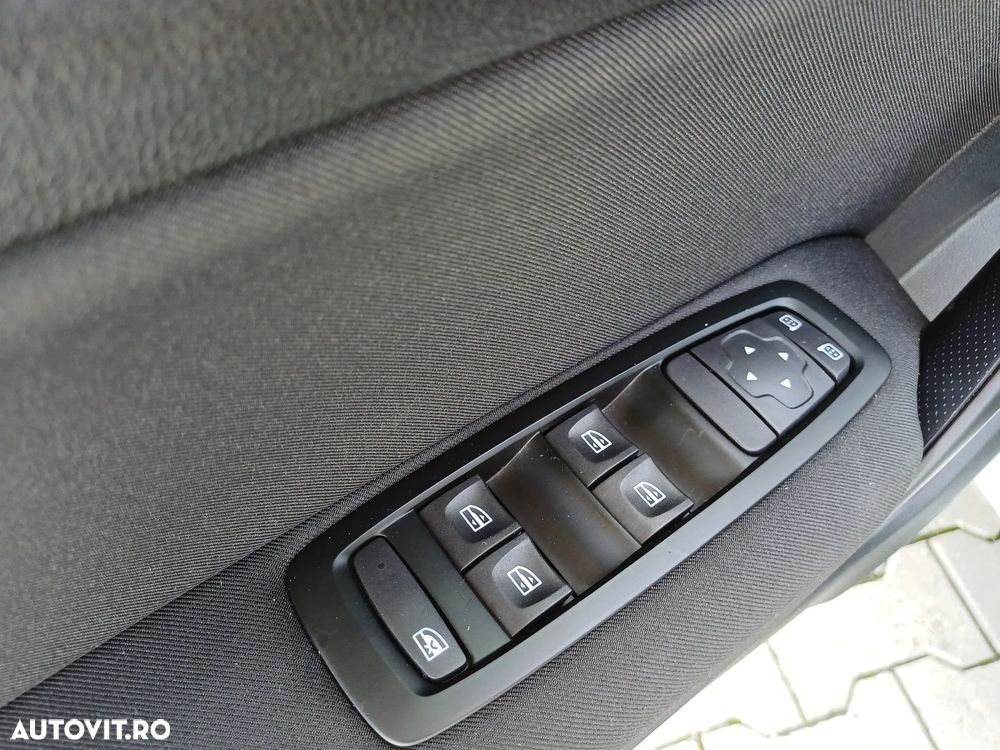 Renault Megane TCe 140 GPF Zen - 18
