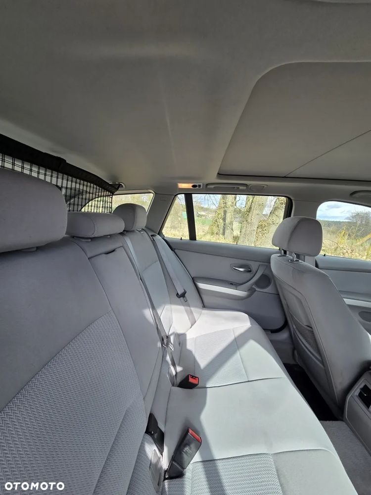 BMW Seria 3 320d DPF - 13