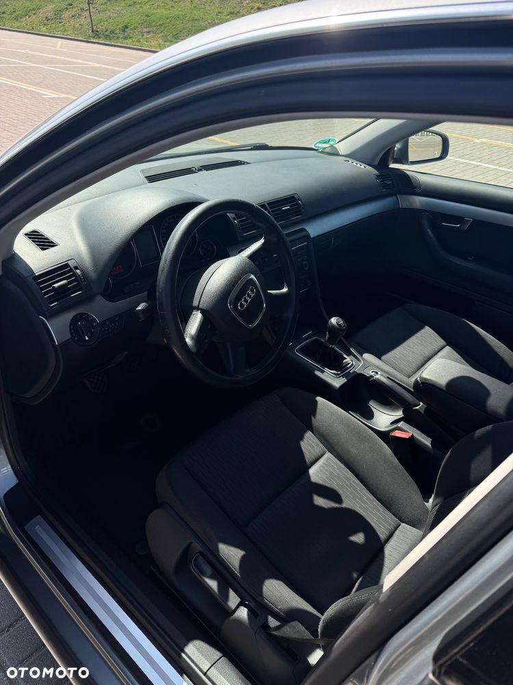 Audi A4 Avant 2.0 TDI - 6