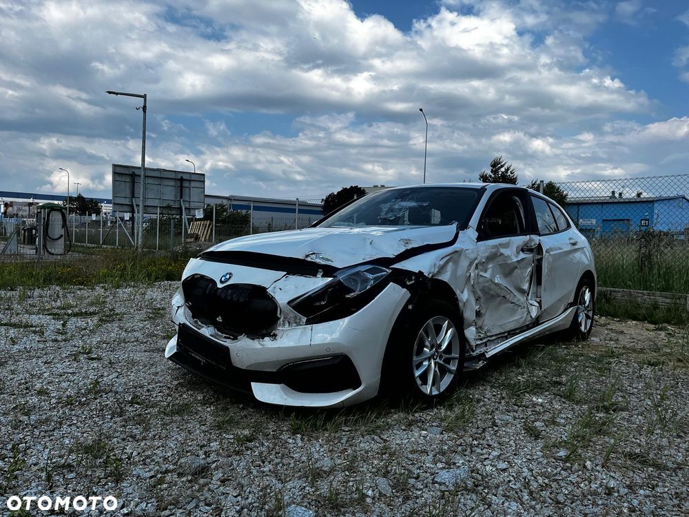 BMW Seria 1 118i - 11