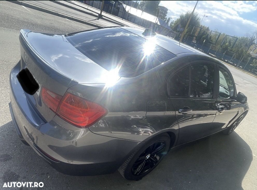 BMW Seria 3 ver-320i-aut- - 3