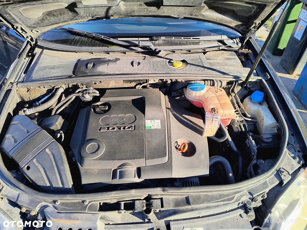 Audi A4 Avant 2.0 TDI - 14