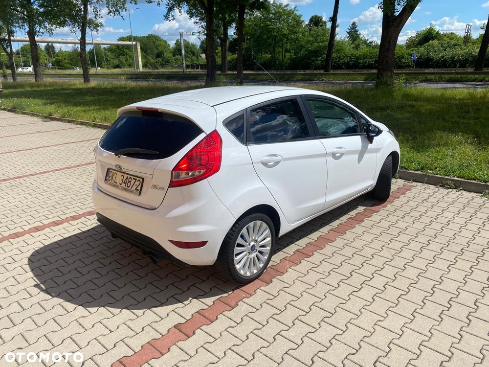 Ford Fiesta 1.25 Ambiente - 2