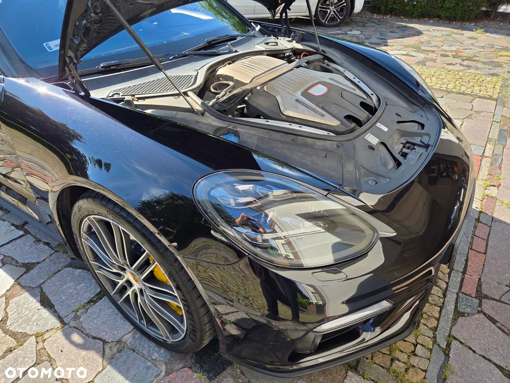 Porsche Panamera Turbo - 14