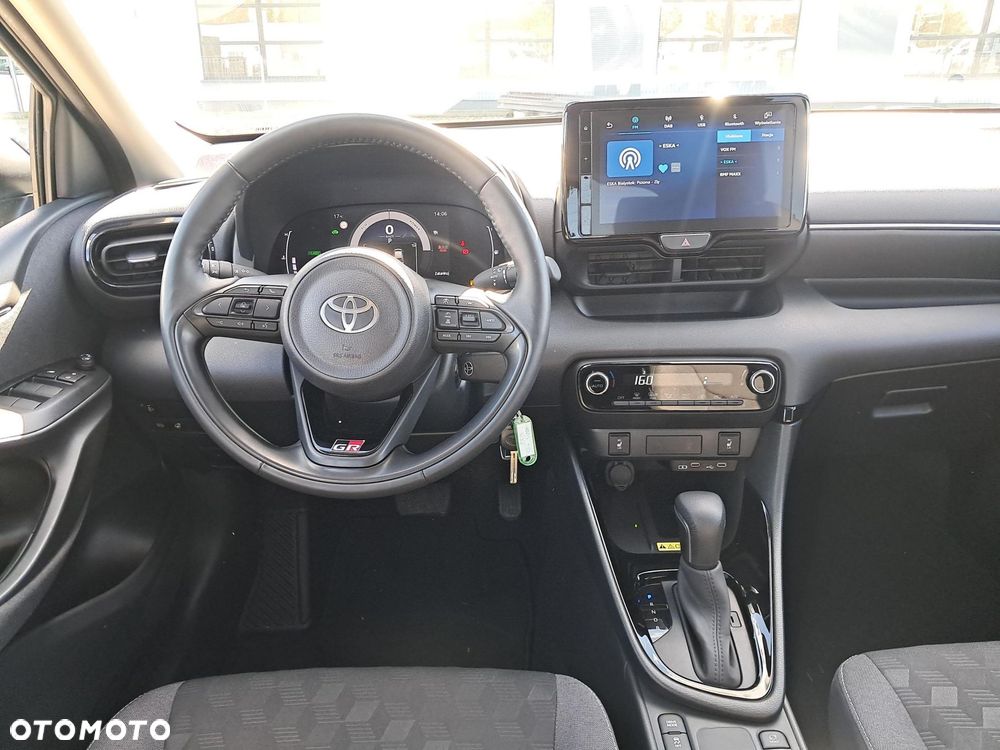 Toyota Yaris Hybrid 1.5 Style - 12