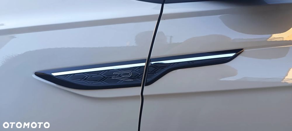 Volkswagen Taigo 1.5 TSI ACT R-Line DSG - 14