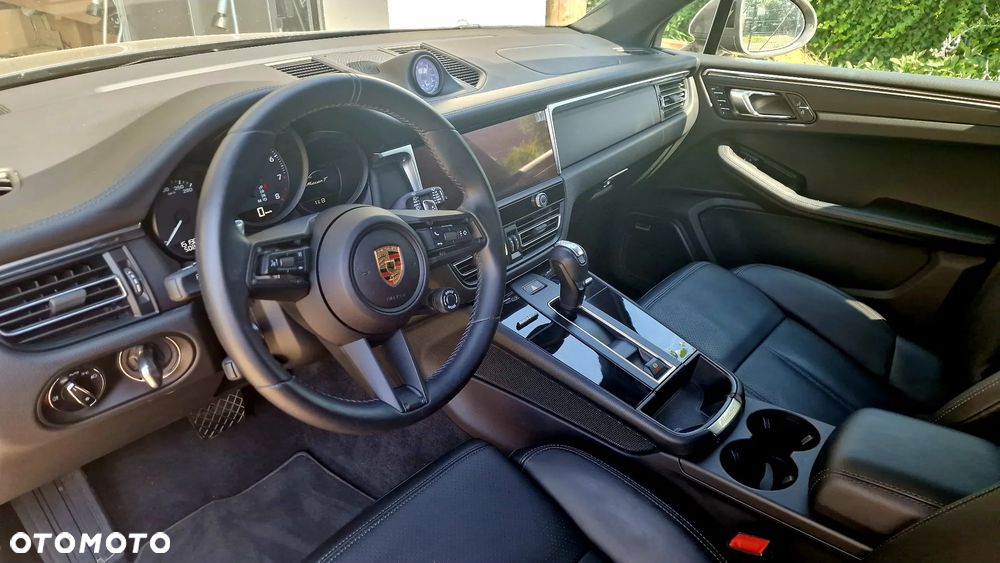 Porsche Macan T - 15