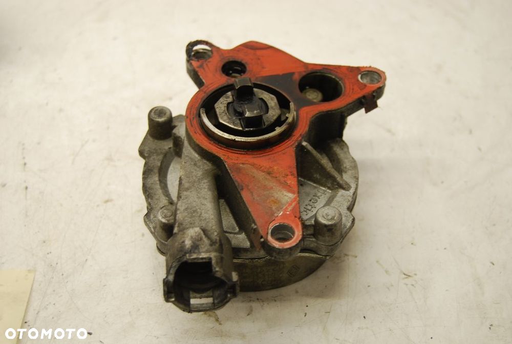 POMPA VACUM 146502570R RENAULT TRAFIC 2.0 DCI VIVARO - 2