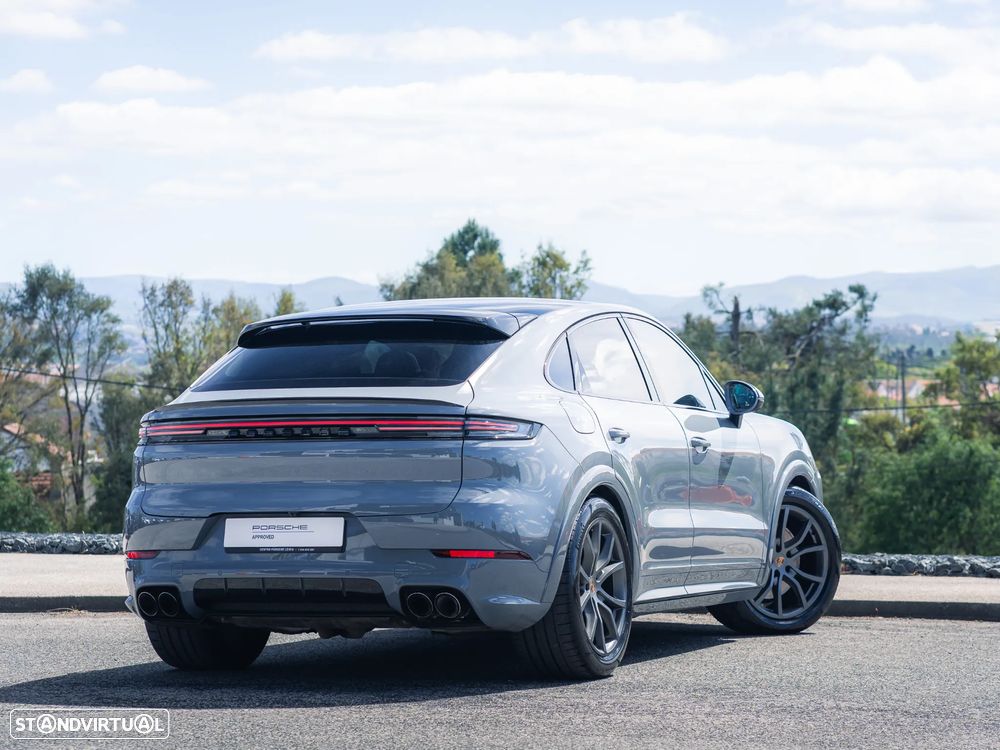 Porsche Cayenne Coupé E-Hybrid - 6