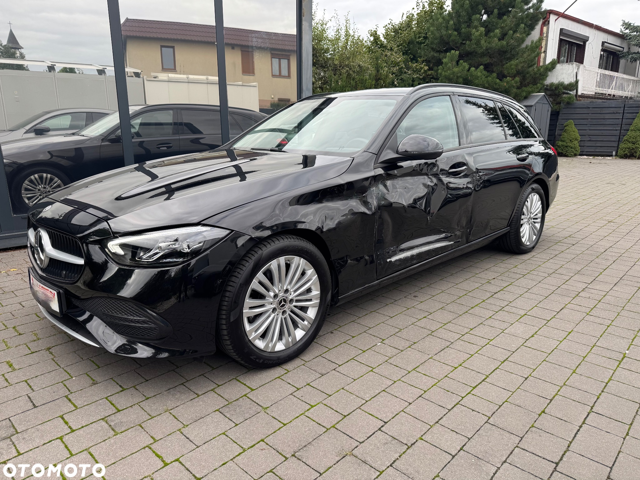 Mercedes-Benz Klasa C 220 d T 9G-TRONIC Avantgarde - 2