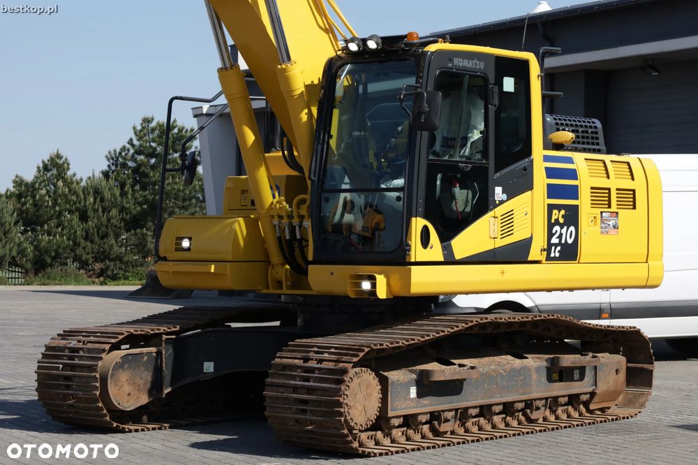 Komatsu PC210LC-11 - 2