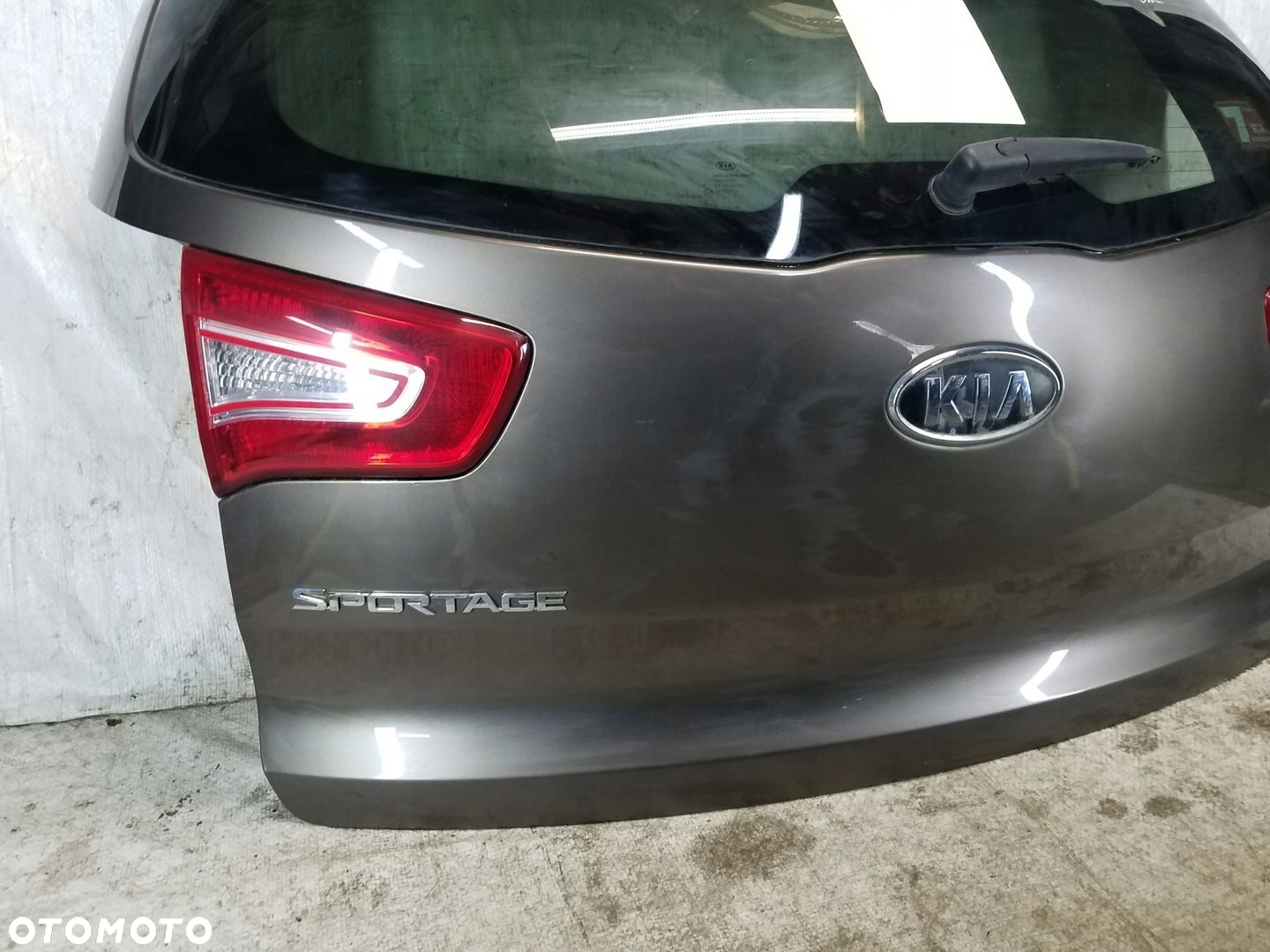 KLAPA BAGAŻNIKA TYŁ KIA SPORTAGE III KOD D5 - 4