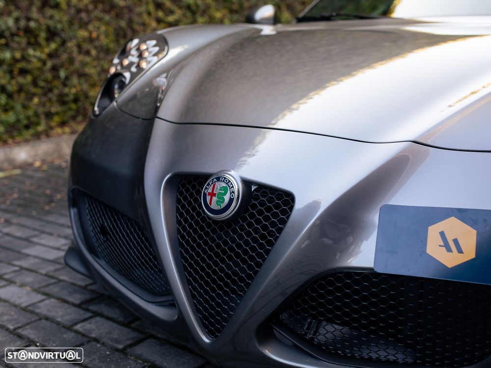 Alfa Romeo 4C 1750 TBi - 9