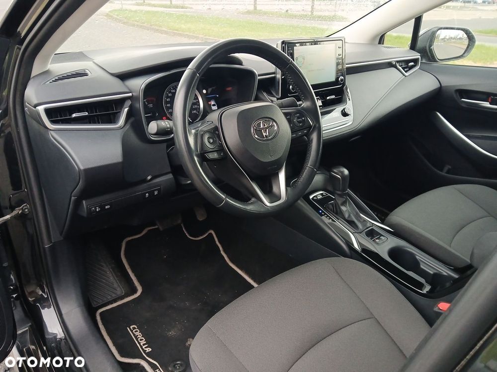 Toyota Corolla 1.8 Hybrid Comfort - 17