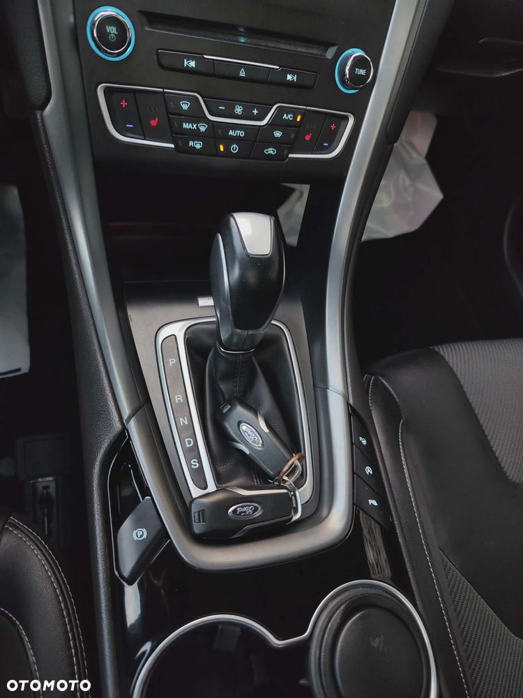 Ford Mondeo 2.0 TDCi STart-Stopp PowerShift-Aut Titanium - 27