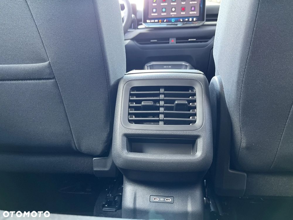 Volkswagen T-Roc 1.5 eTSI Life DSG - 21
