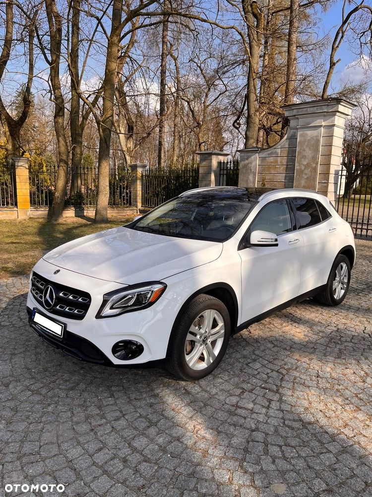 Mercedes-Benz GLA 250 4Matic 7G-DCT UrbanStyle Edition - 2