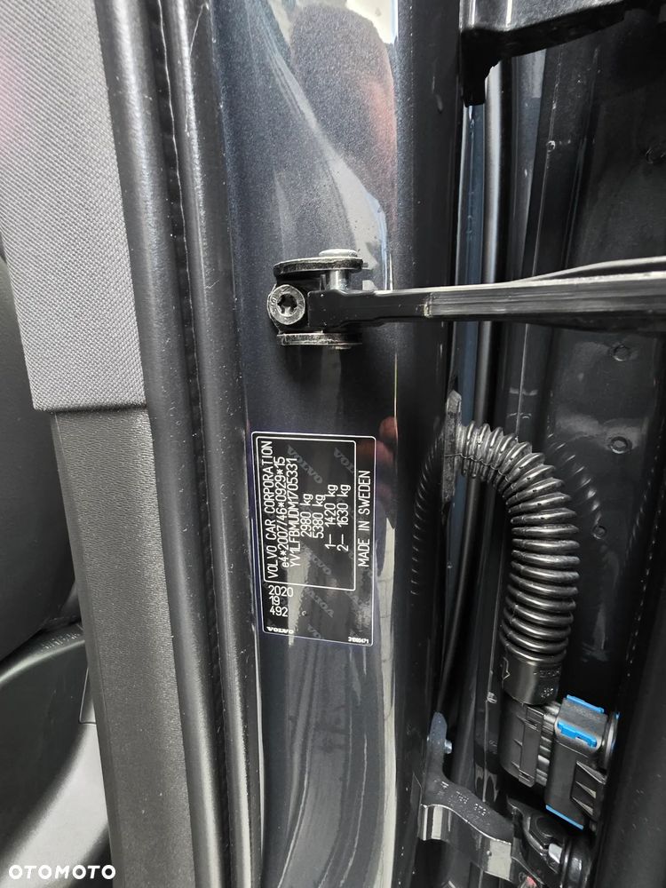 Volvo XC 90 AWD T8 Twin Engine Geartronic RDesign - 37