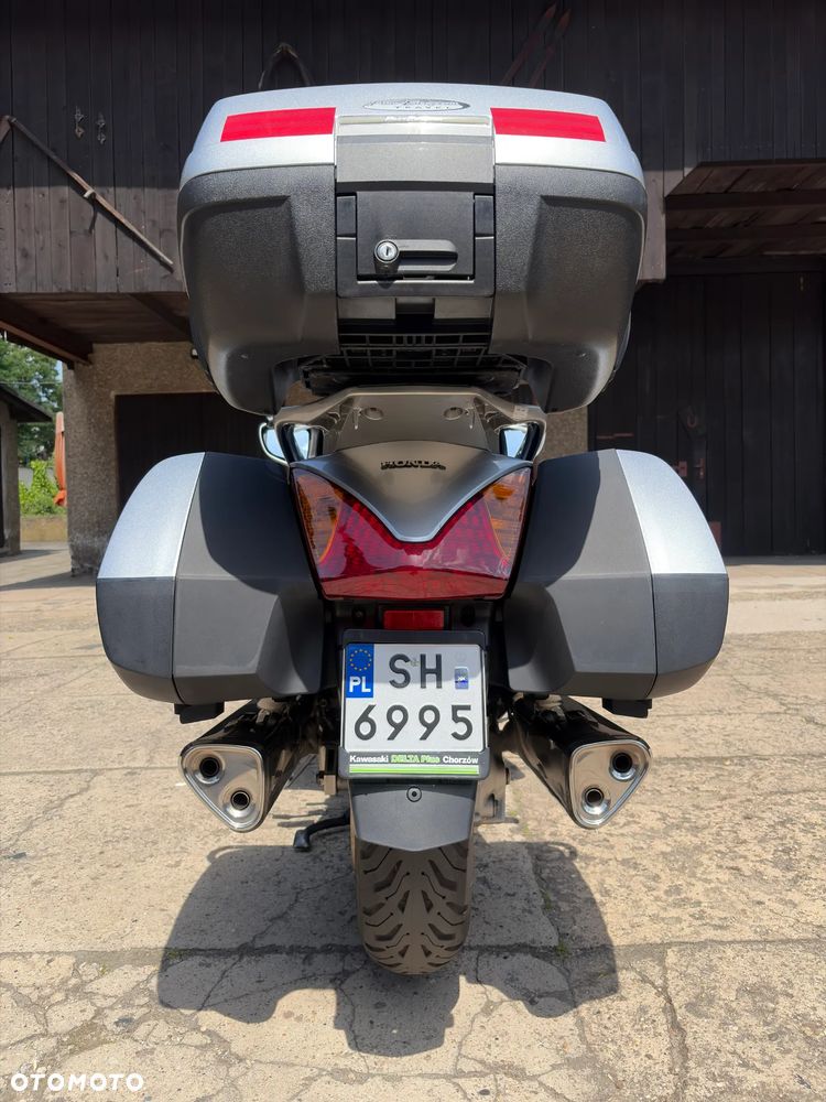Honda ST - 6