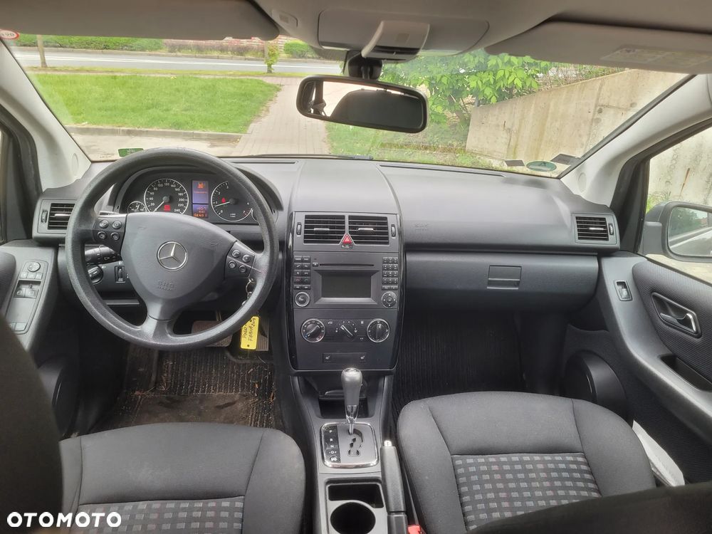 Mercedes-Benz Klasa A 170 Autotronic Elegance - 9