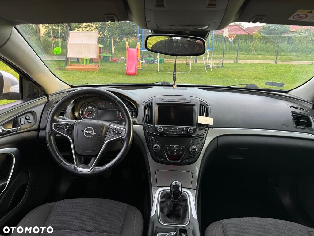 Opel Insignia - 10