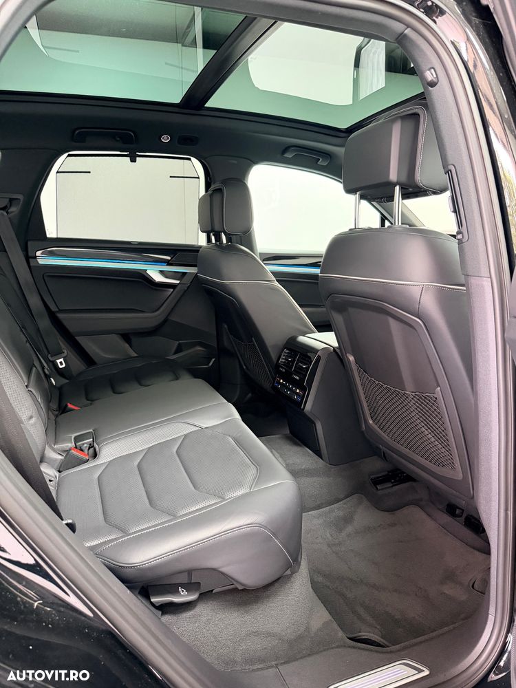 Volkswagen Touareg V6 e-Hybrid OPF 4Motion Aut. Elegance FINAL EDITION - 35