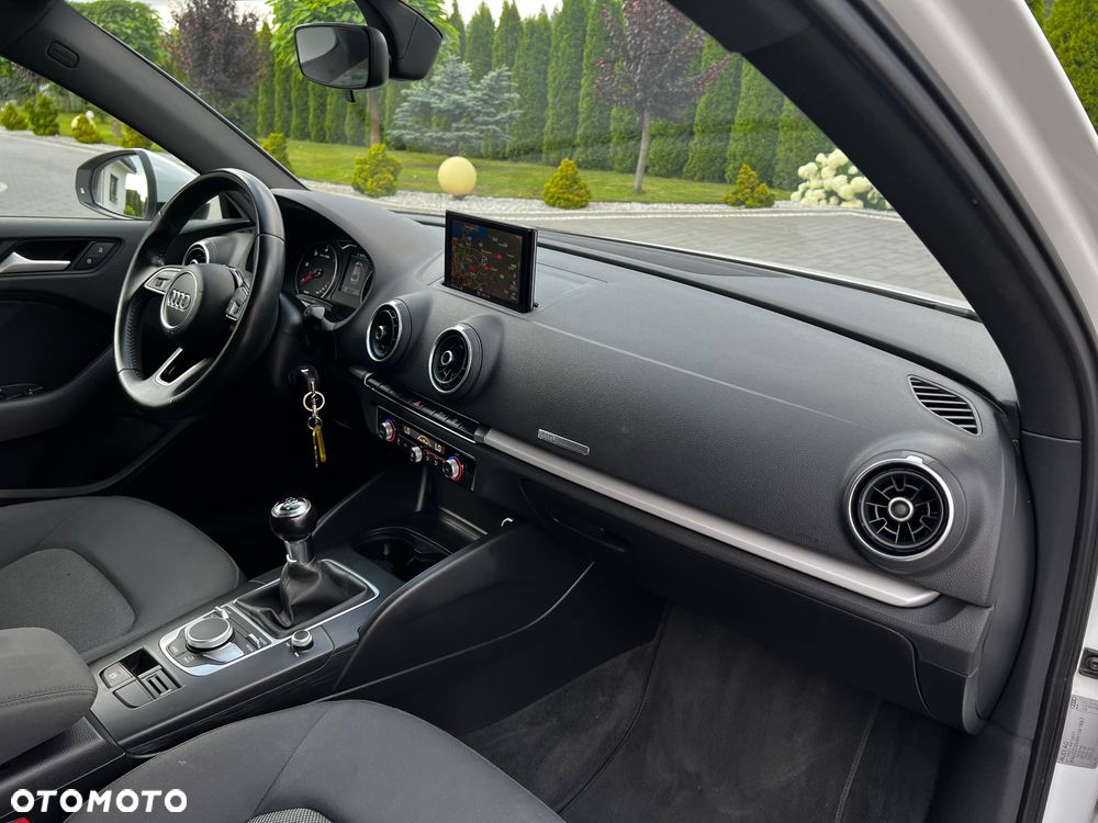 Audi A3 Limousine 1.6 TDI clean diesel Ambiente - 31