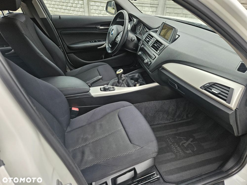 BMW Seria 1 116i - 9