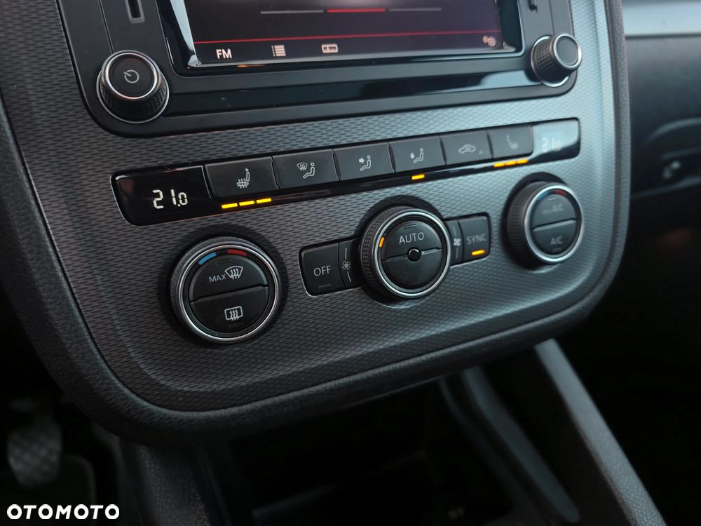 Volkswagen Scirocco 1.4 TSI BlueMotion Technology Club - 25