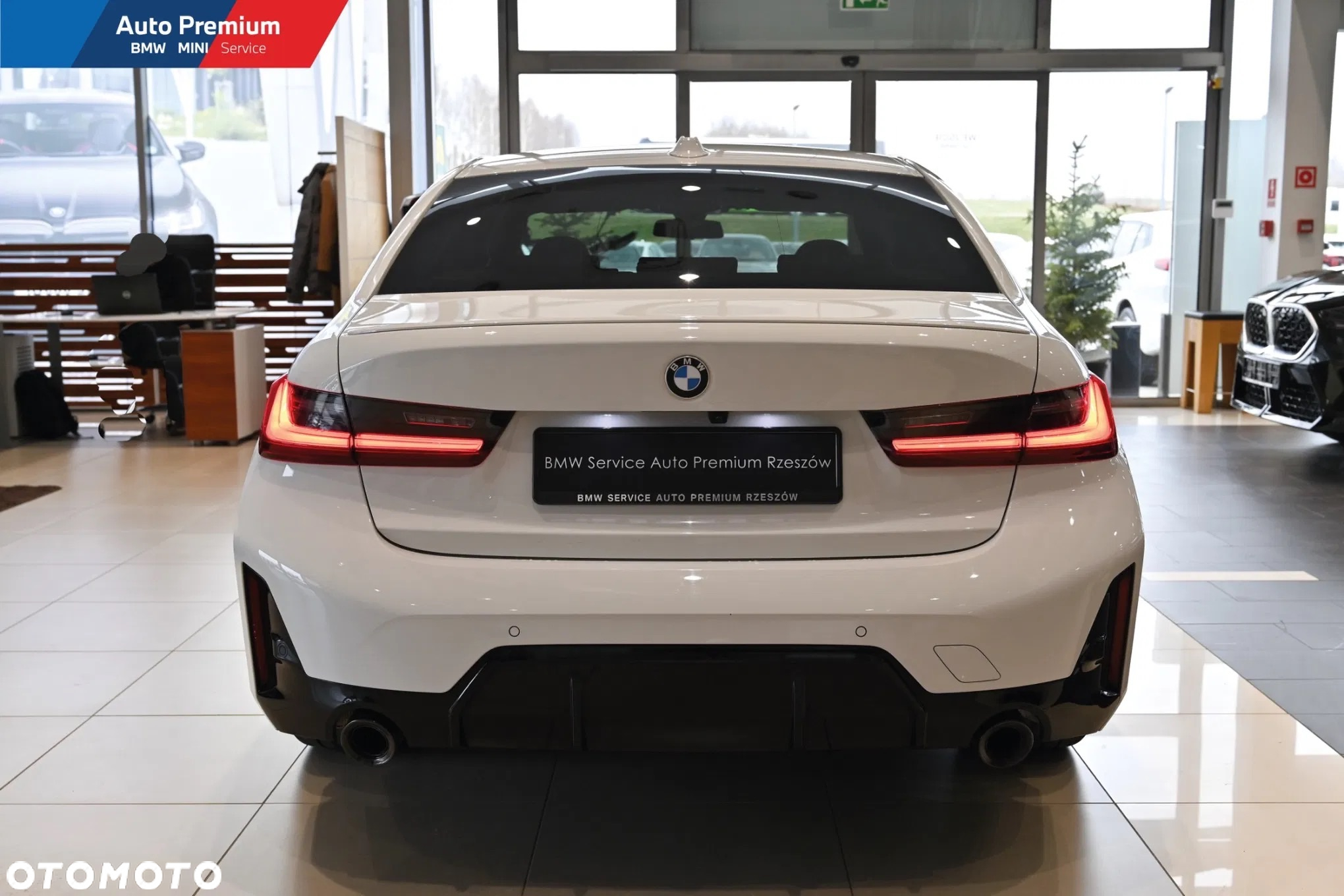 BMW Seria 3 330i xDrive M Sport - 19