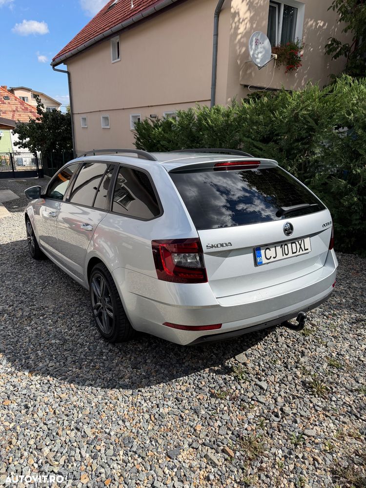 Skoda Octavia 2.0 TDI DSG Ambition - 4