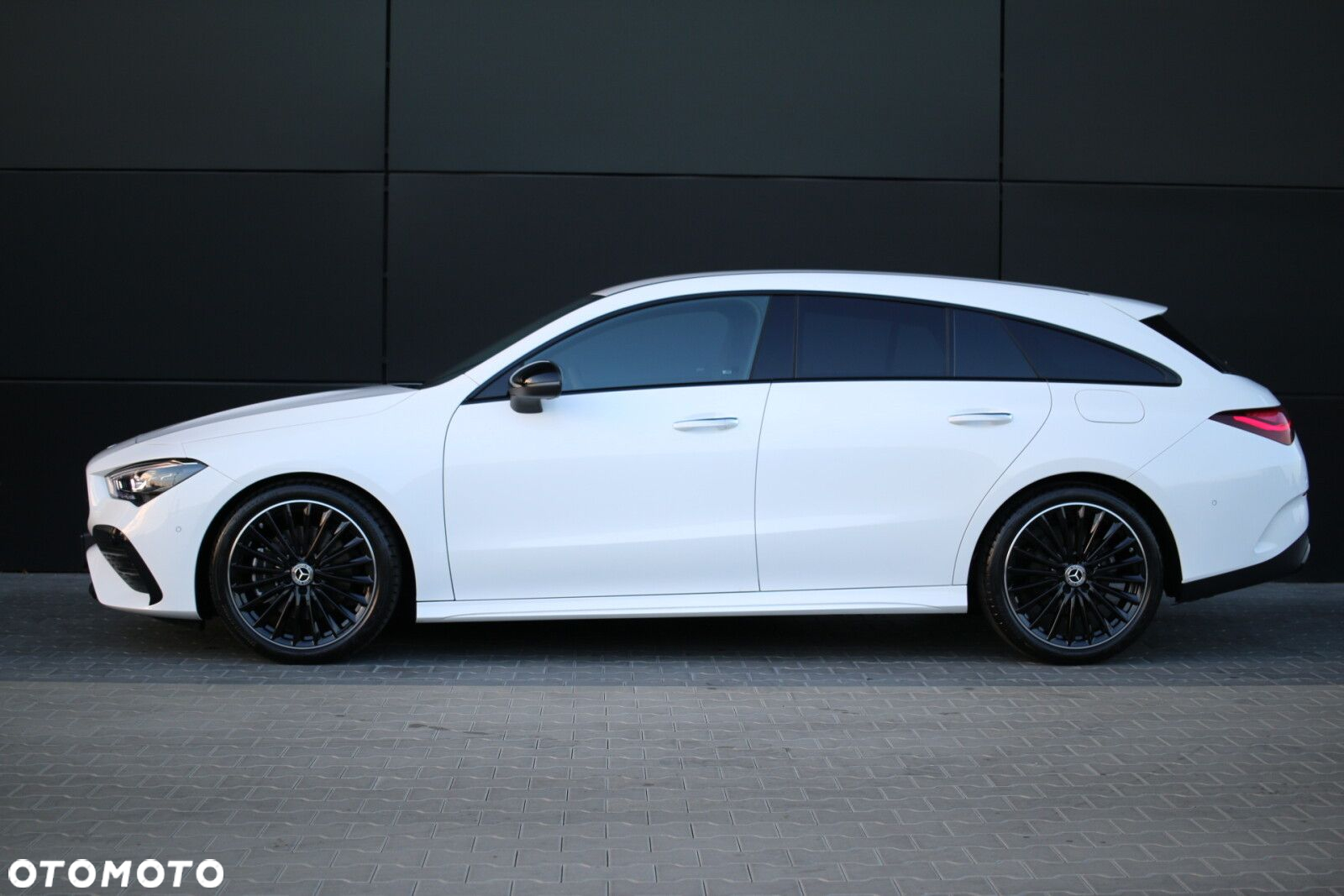 Mercedes-Benz CLA - 9