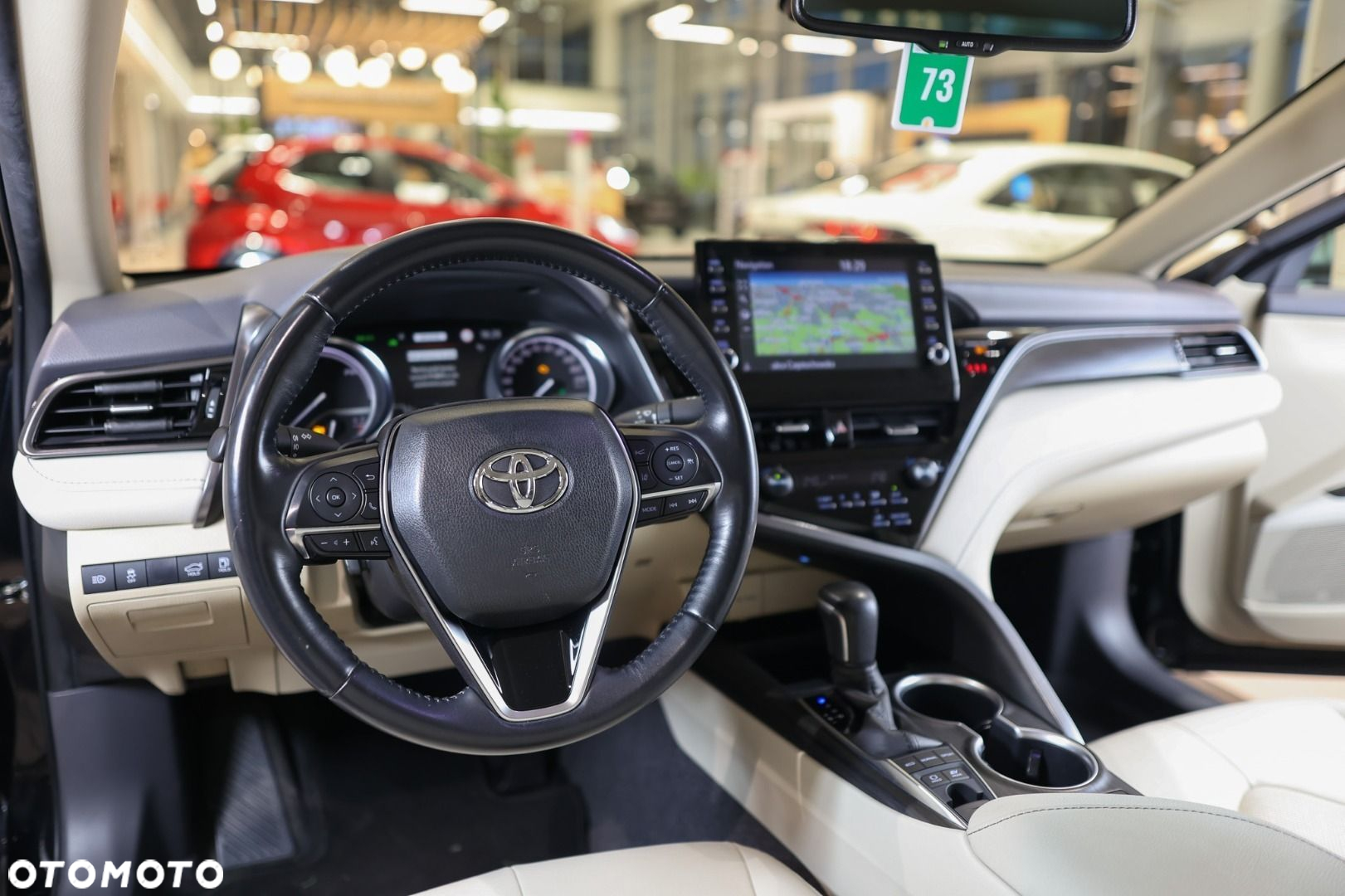Toyota Camry - 10