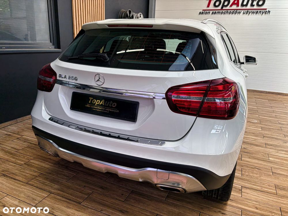 Mercedes-Benz GLA 200 7G-DCT Style - 9