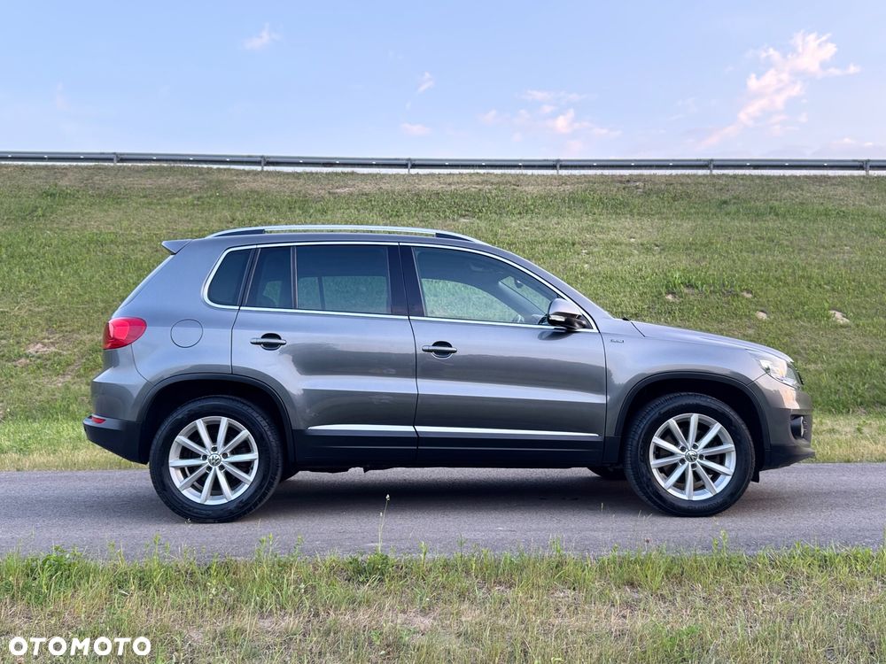 Volkswagen Tiguan 2.0 TDI DPF 4Motion BlueMotion Technology DSG Lounge Sport & Style - 10