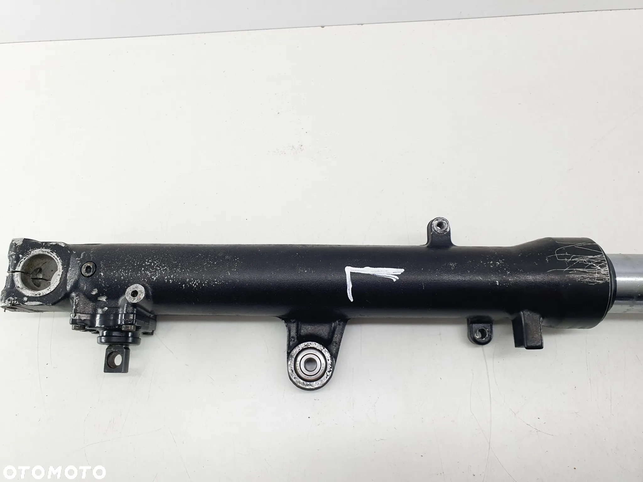 LAGI ZAWIESZENIE AMORTYZATOR  HONDA VFR 750 RC 24 - 21