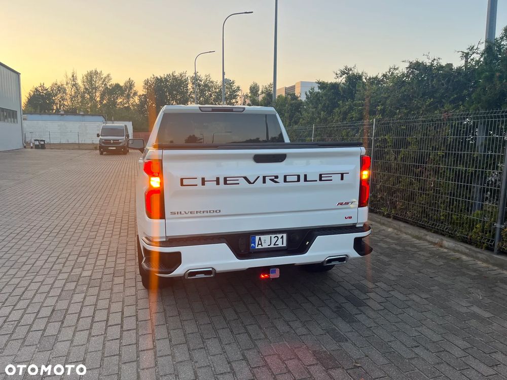 Chevrolet Silverado - 17