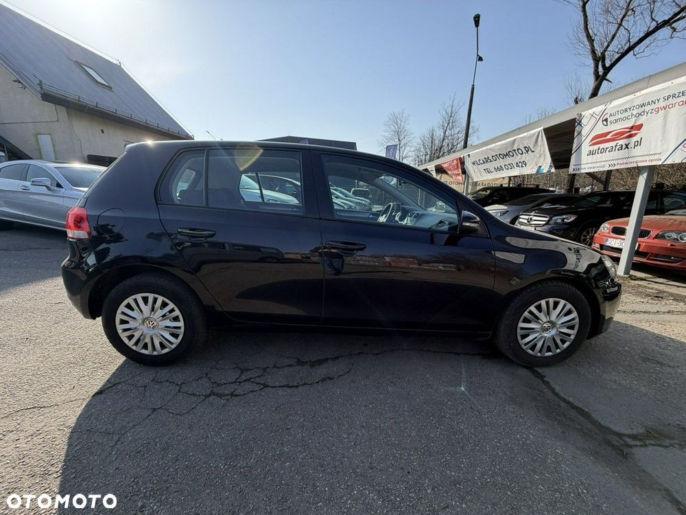 Volkswagen Golf - 6