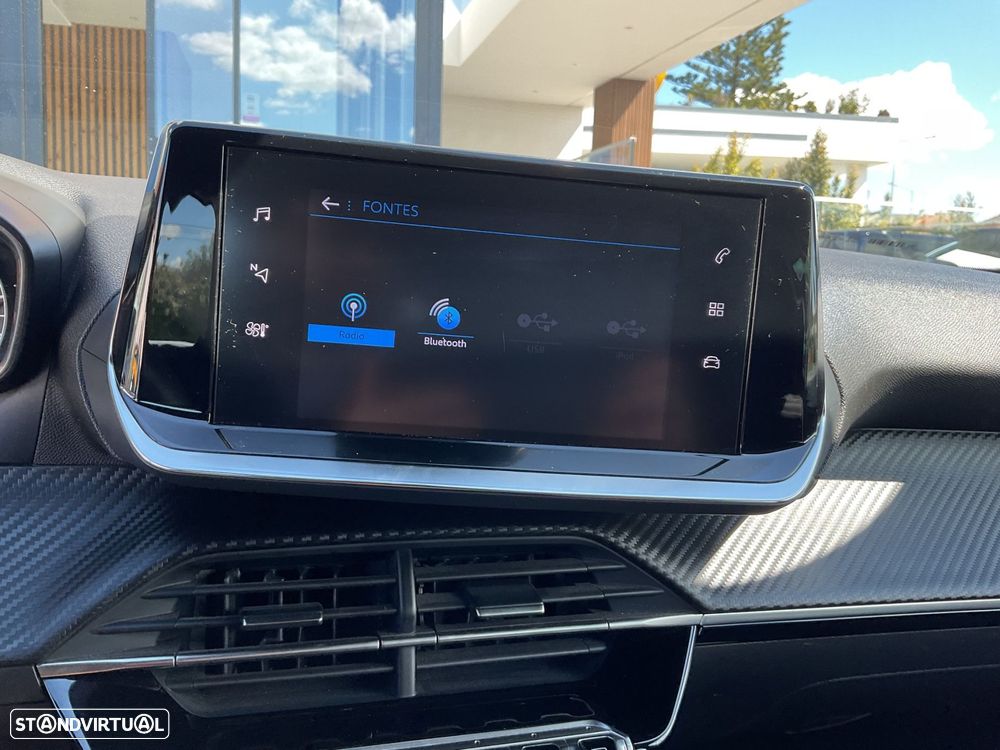 Peugeot 2008 1.2 PureTech Style - 24