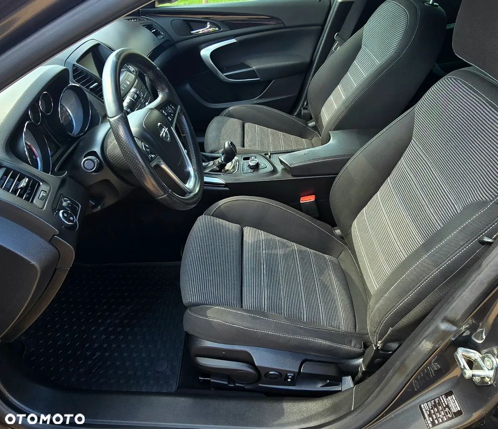 Opel Insignia - 19