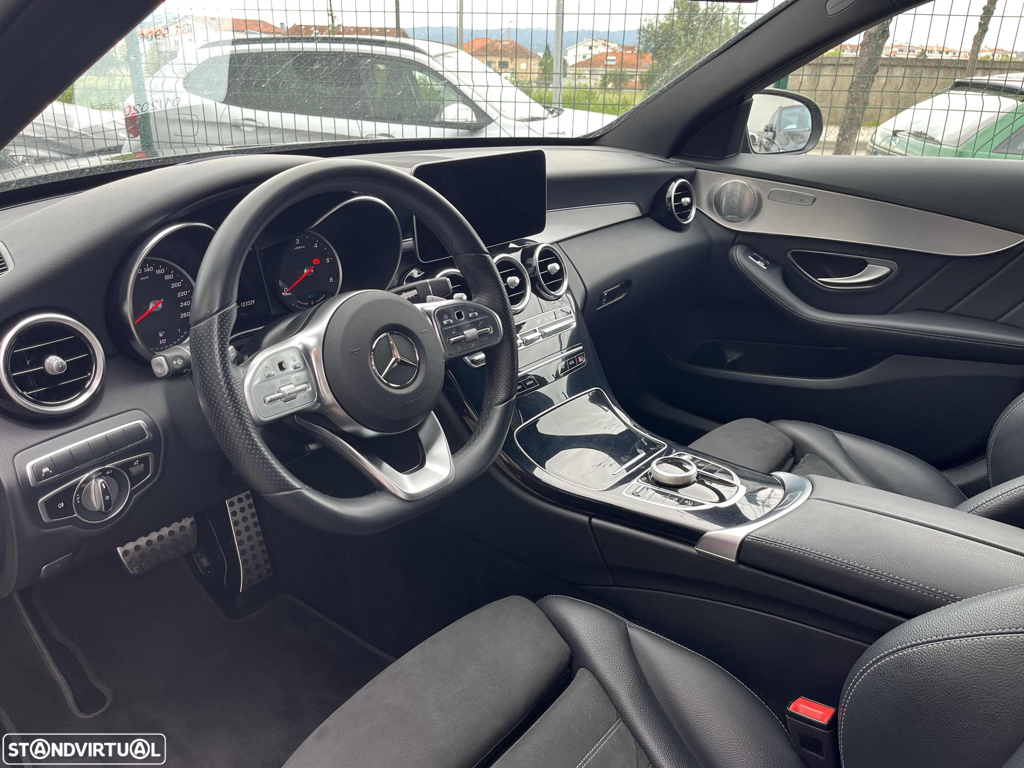 Mercedes-Benz C 300 de AMG Line - 4