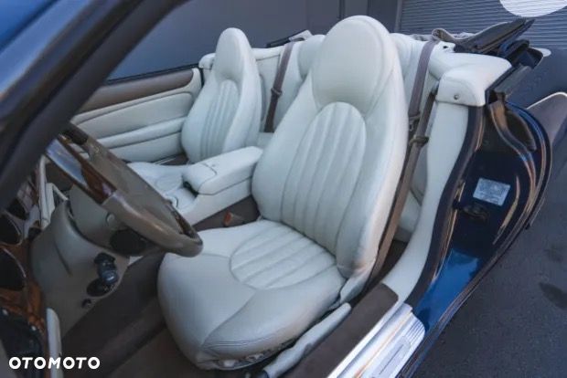 Jaguar XK8 - 7