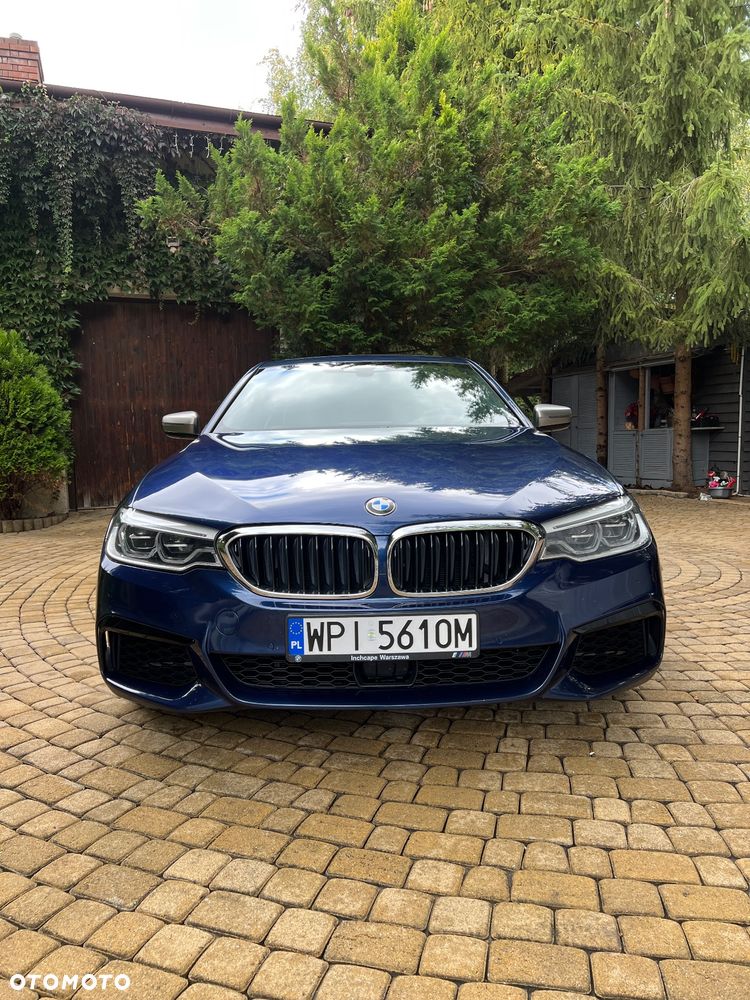 BMW Seria 5 M550i xDrive sport - 15