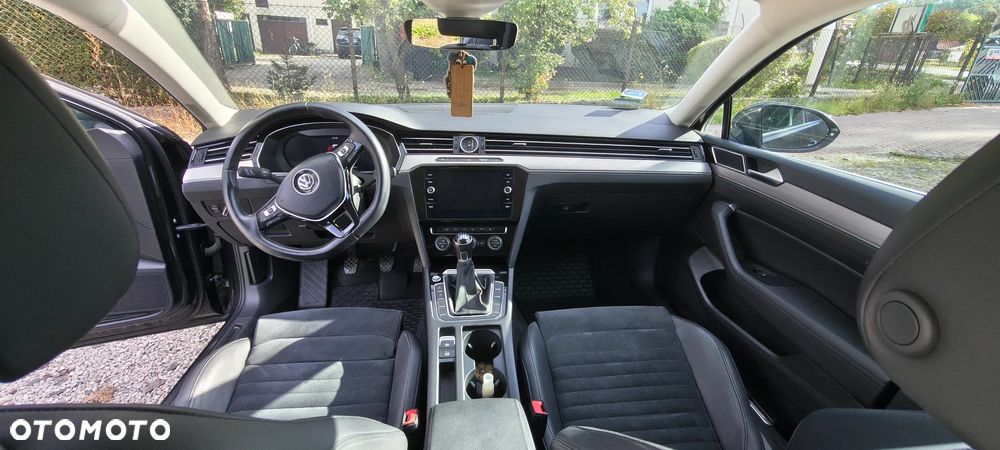 Volkswagen Passat - 7