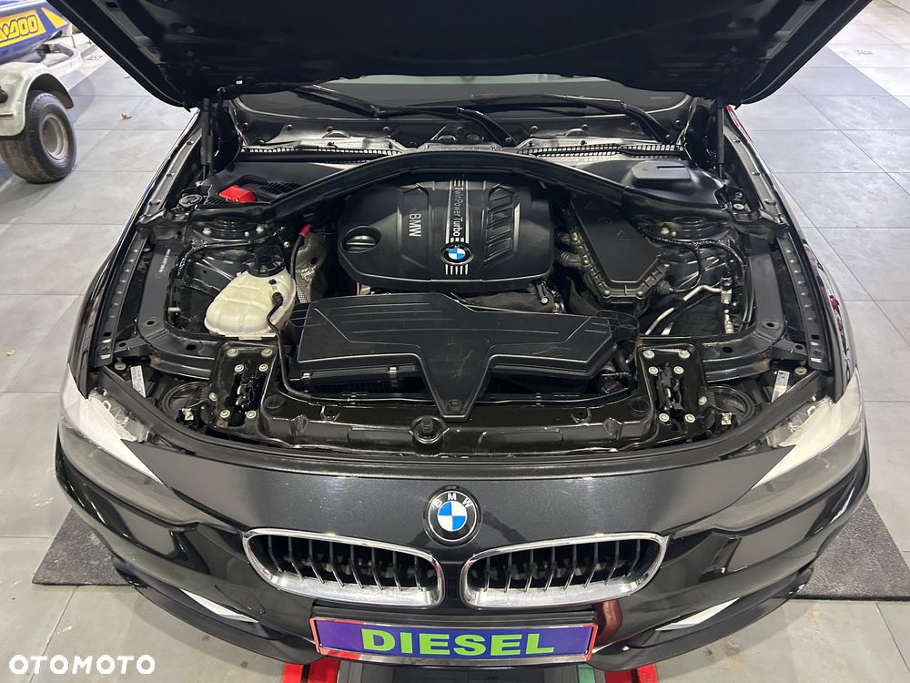BMW Seria 3 320d - 14
