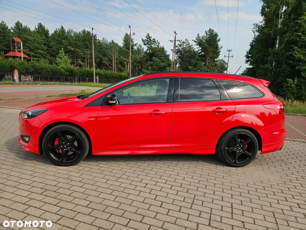 Ford Focus 1.5 EcoBoost STart-Stopp-System ST-LINE - 4