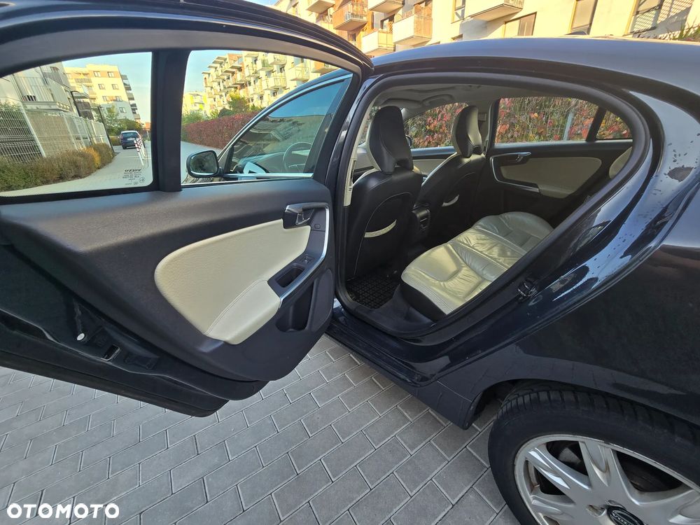 Volvo S60 - 32