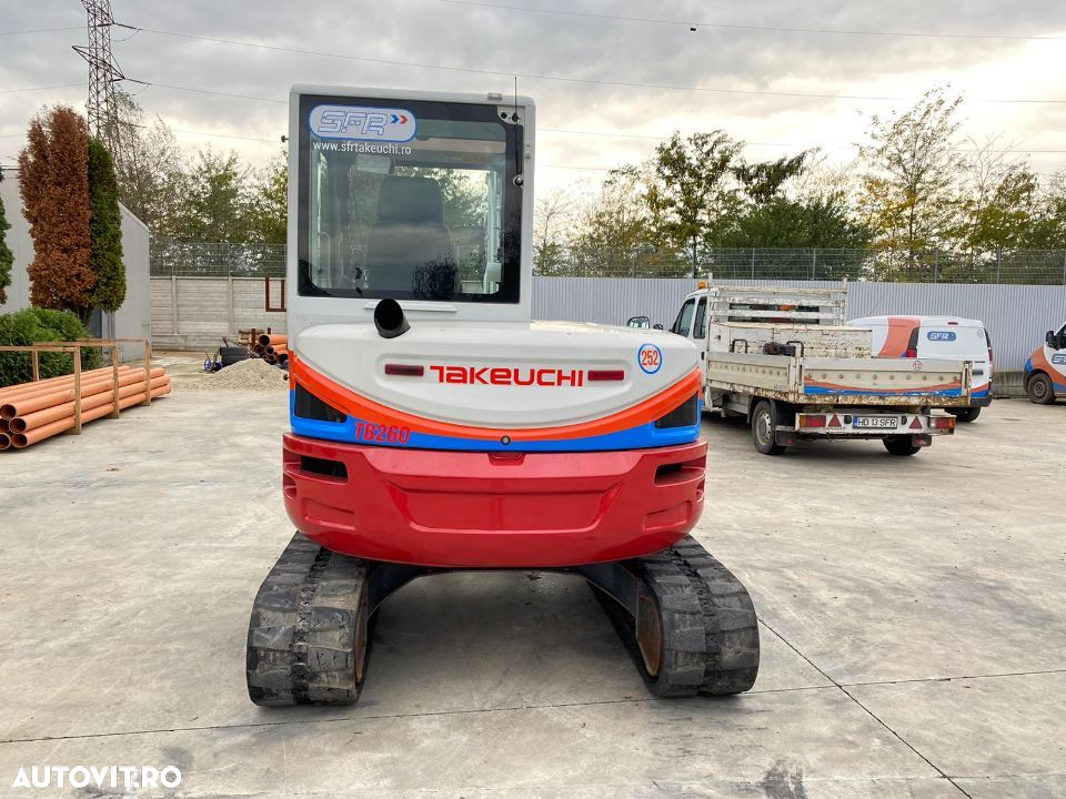 Takeuchi Tb 260 - 3