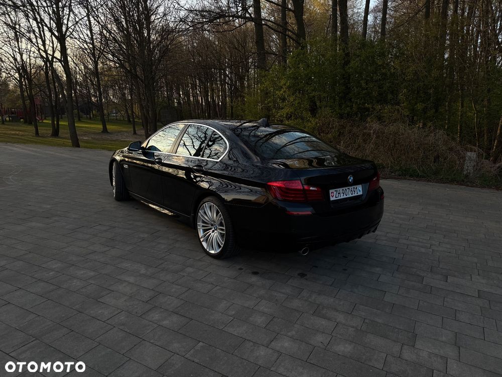 BMW Seria 5 535i Sport-Aut - 10